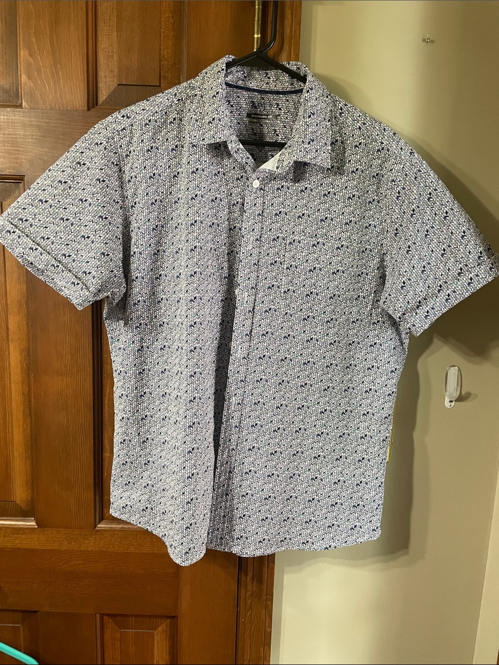 Worn once! Apt. 9 White Short-Sleeve Button-Down with Navy Micro Print